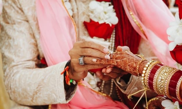 wedding ritual putting ring finger india 8353 10048