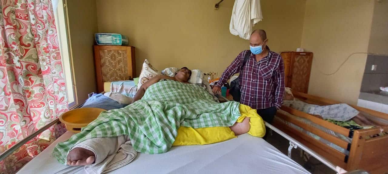 ZIEKE VROUW 1 VOOR 12