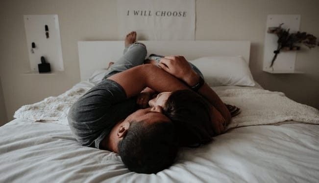koppel in bed
