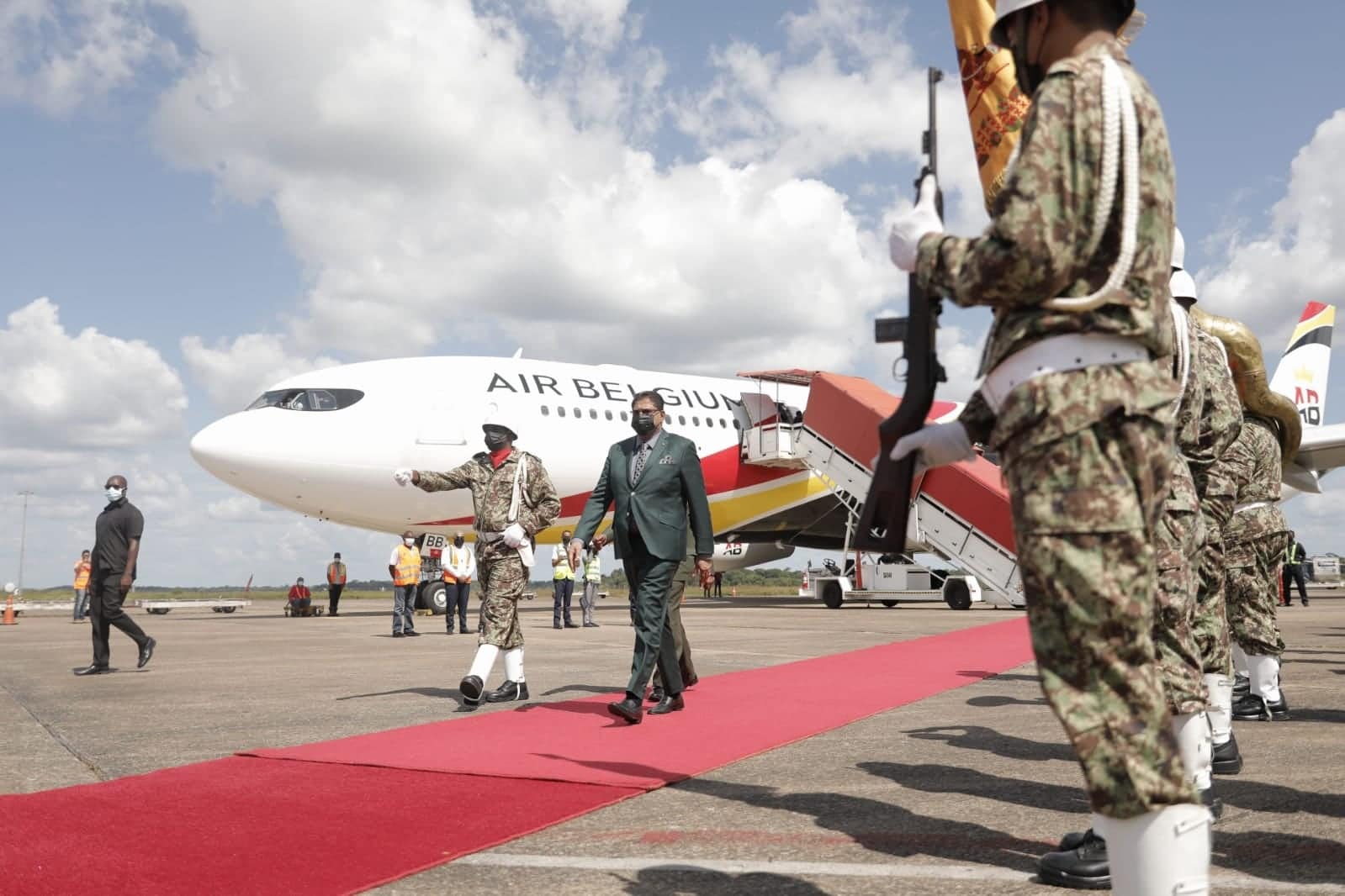 santokhi zanderij air belgium