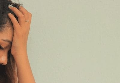 vrouw meisje verdriet depressief 2