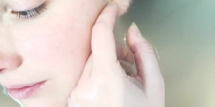 facial scaled
