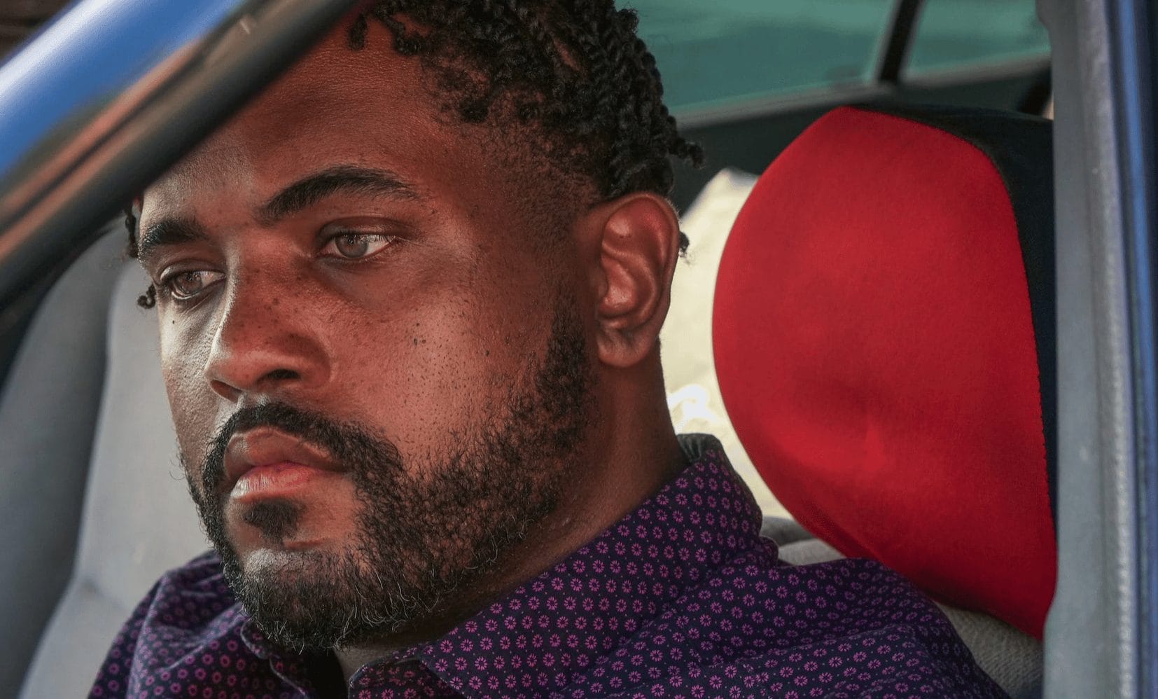 man verdrietig huilen depressief