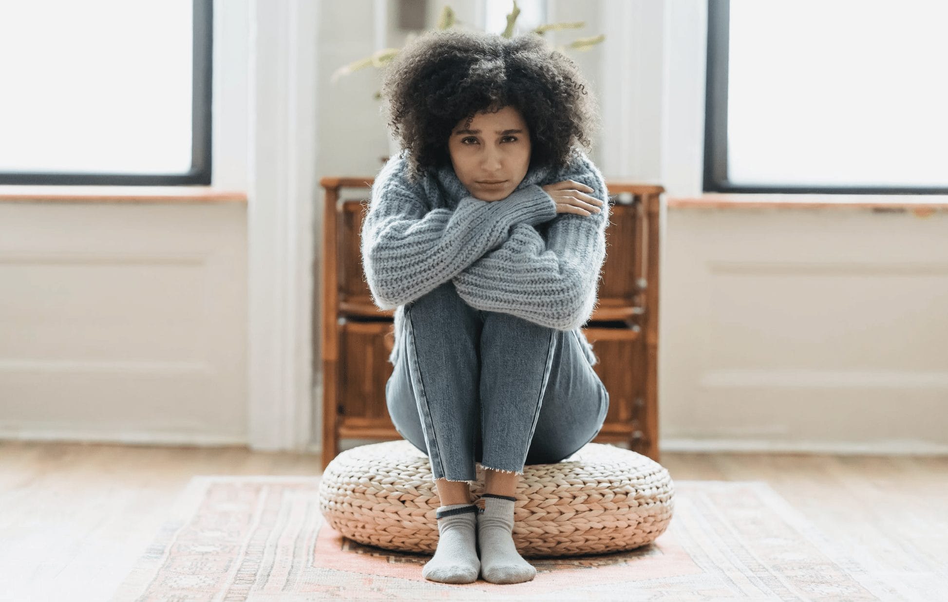 vrouw verdrietig depressief
