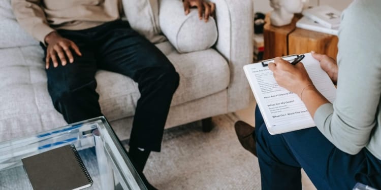 Psycholoog gesprek scaled