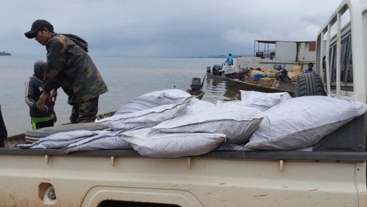 vervuiling Afobakastuwmeer met cyanide