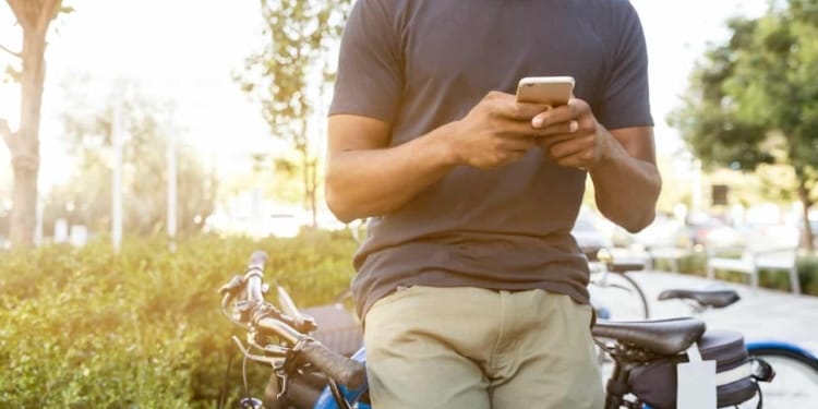 man telefoon mobiel bellen