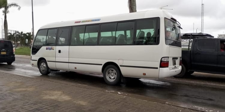 bus lijnbus nvb staatsbus suriname vervoer verkeer