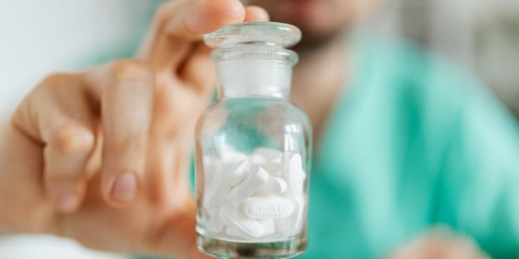 medicijnen dokter arts pillen tabletten