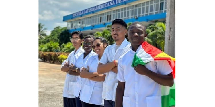 studenten cuba suriname