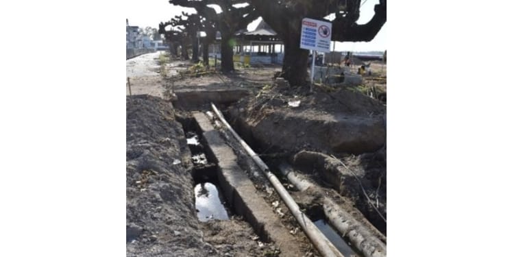 oude kademuur waterlant ontdekt