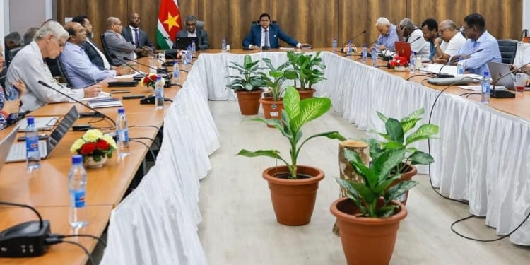 ravaksur vakbond regering chan santokhi