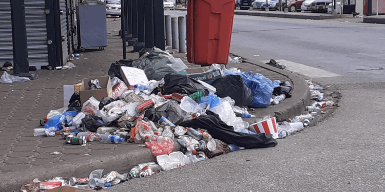 rommel puin vuilnis suriname paramaribo stad