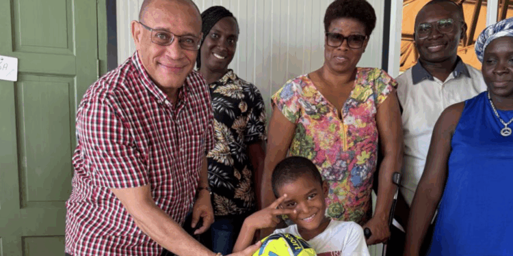 mac andrew minister jongeren para