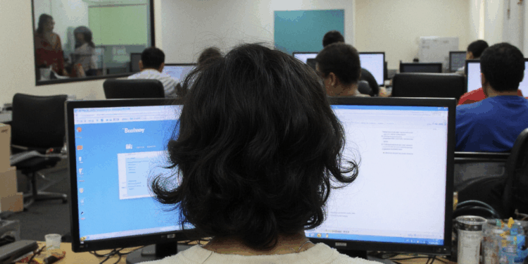 kantoor werk vrouw computer